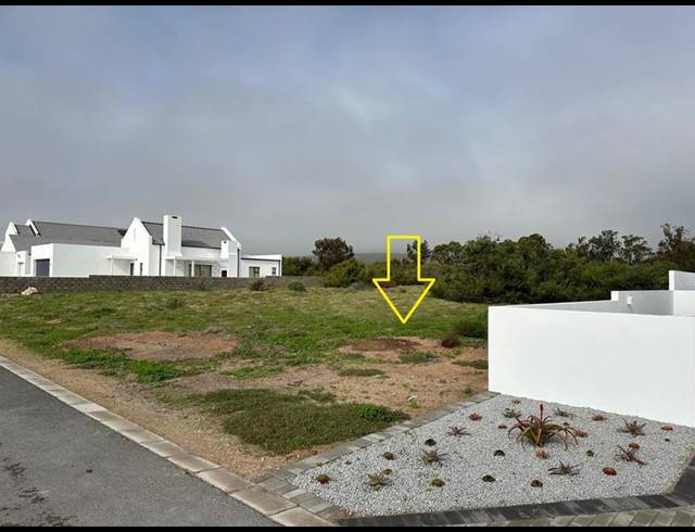 LAND FOR SALE IN BRITANNIA BAY